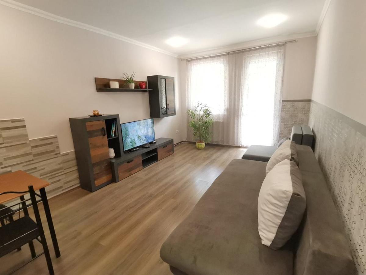Carpe Diem Apartment Hajdúszoboszló Exterior foto